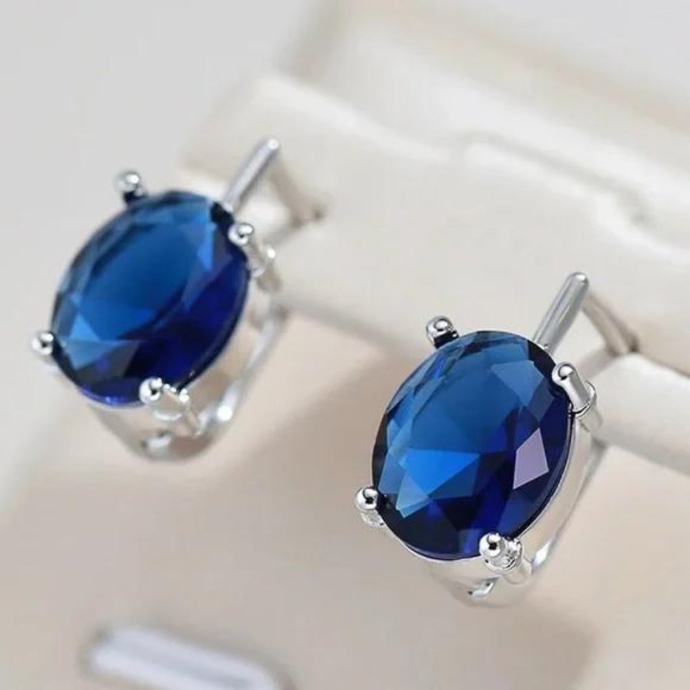 NEW STERLING SILVER OVAL BLUE EARRINGS, beautiful Earrings, cute Earrings